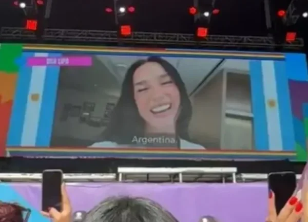 Dua Lipa dijo presente en la Marcha del Orgullo LGBTIQ+ de Argentina